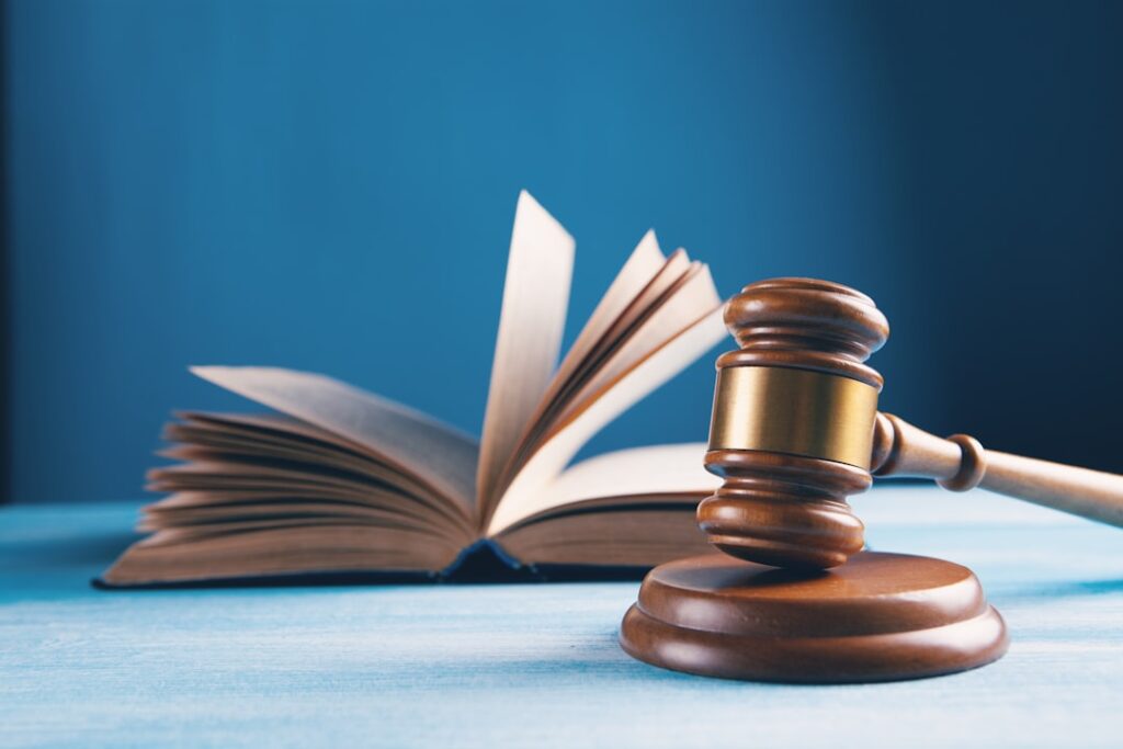 What if: AI Judges Replaced Human Jurors in Court?