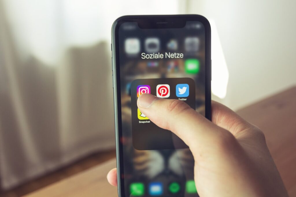 Food for thought: The Hidden Psychology of Social Media Validation
