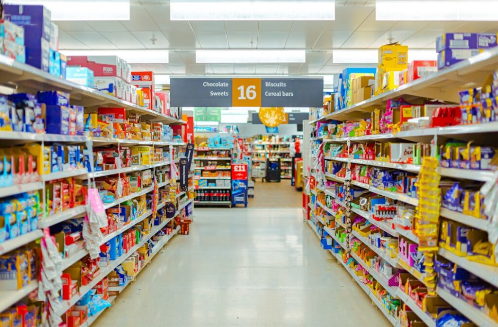 Hmm, I didn’t know that: The hidden psychology behind why grocery stores have no windows