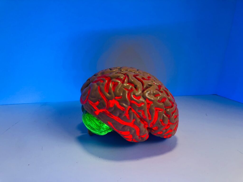 Hmm, I didn’t know that: How your brain processes emojis like real faces